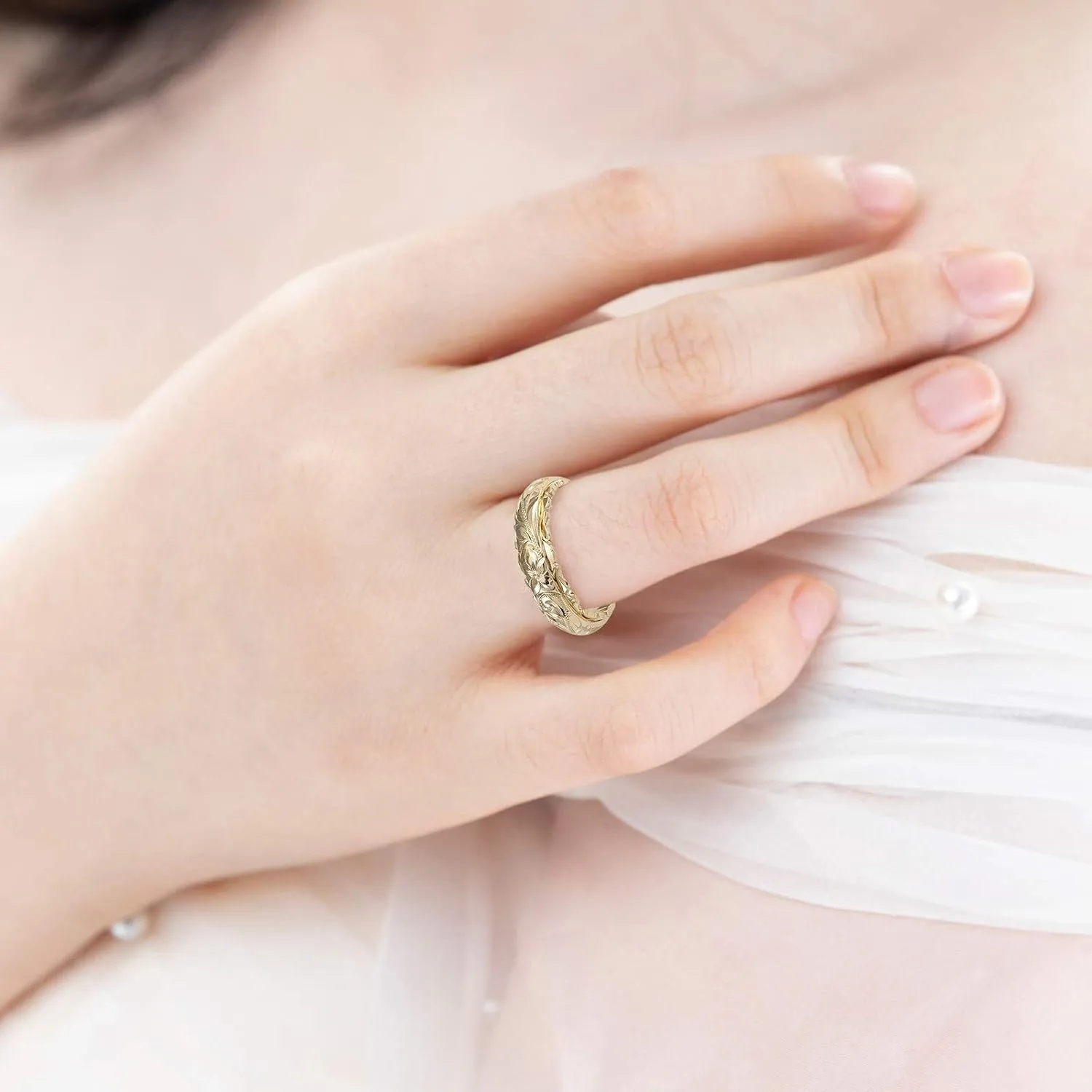 Anniversary Band for Women,Gold Plated Stainless Steel Flower Engagement Wedding Rings Christmas Valentine's Day Gift for Her
