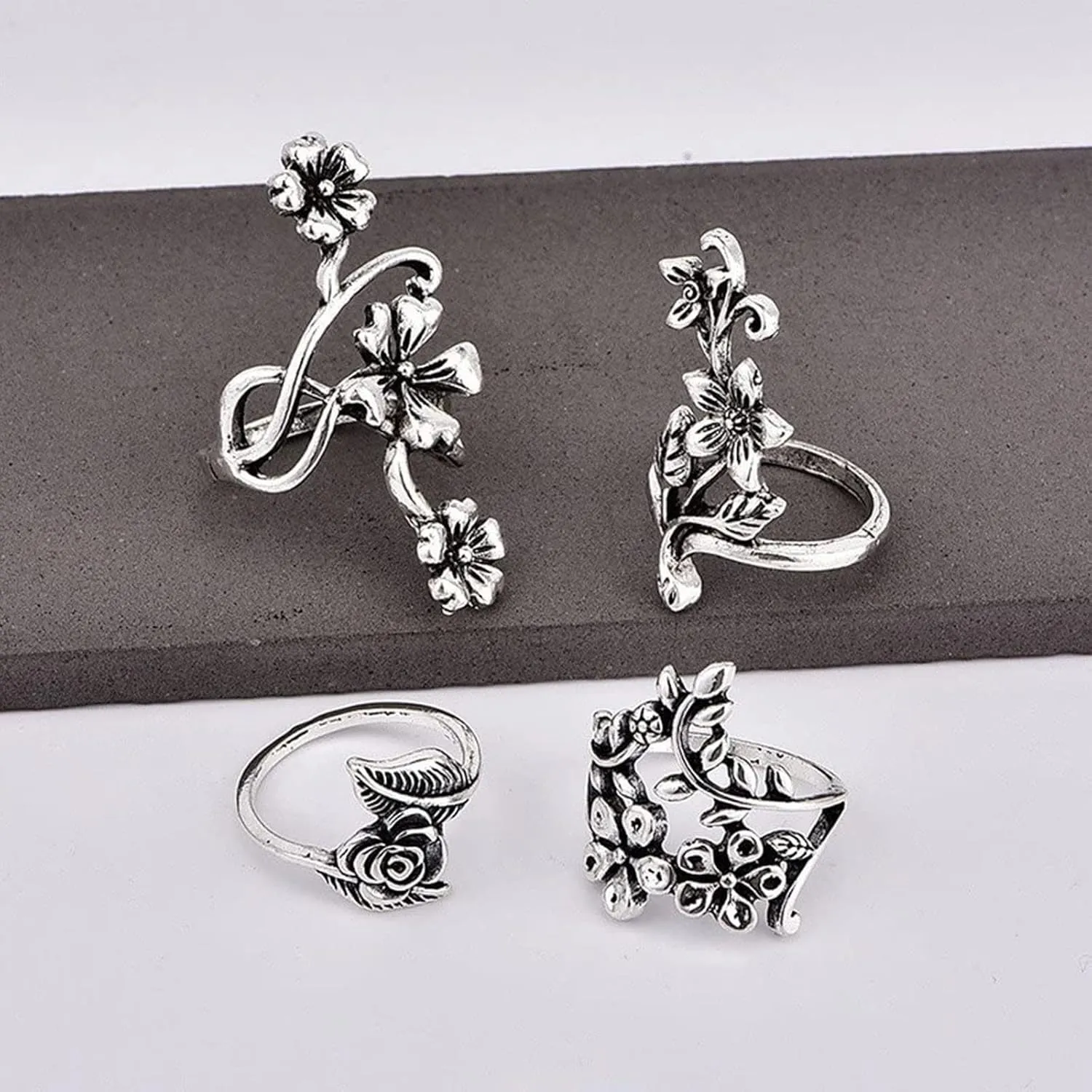 Bohemian Retro Joint Statement Rings 4Pcs Floral Stackable Finger Rings Set for Women Boho Vintage Stacking Rings