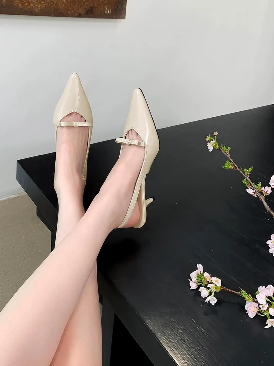 Coutgo Womens Bow Slingback Heels Low Kitten Heel Pumps Closed Pointed Toe Party Wedding Dress Shoes