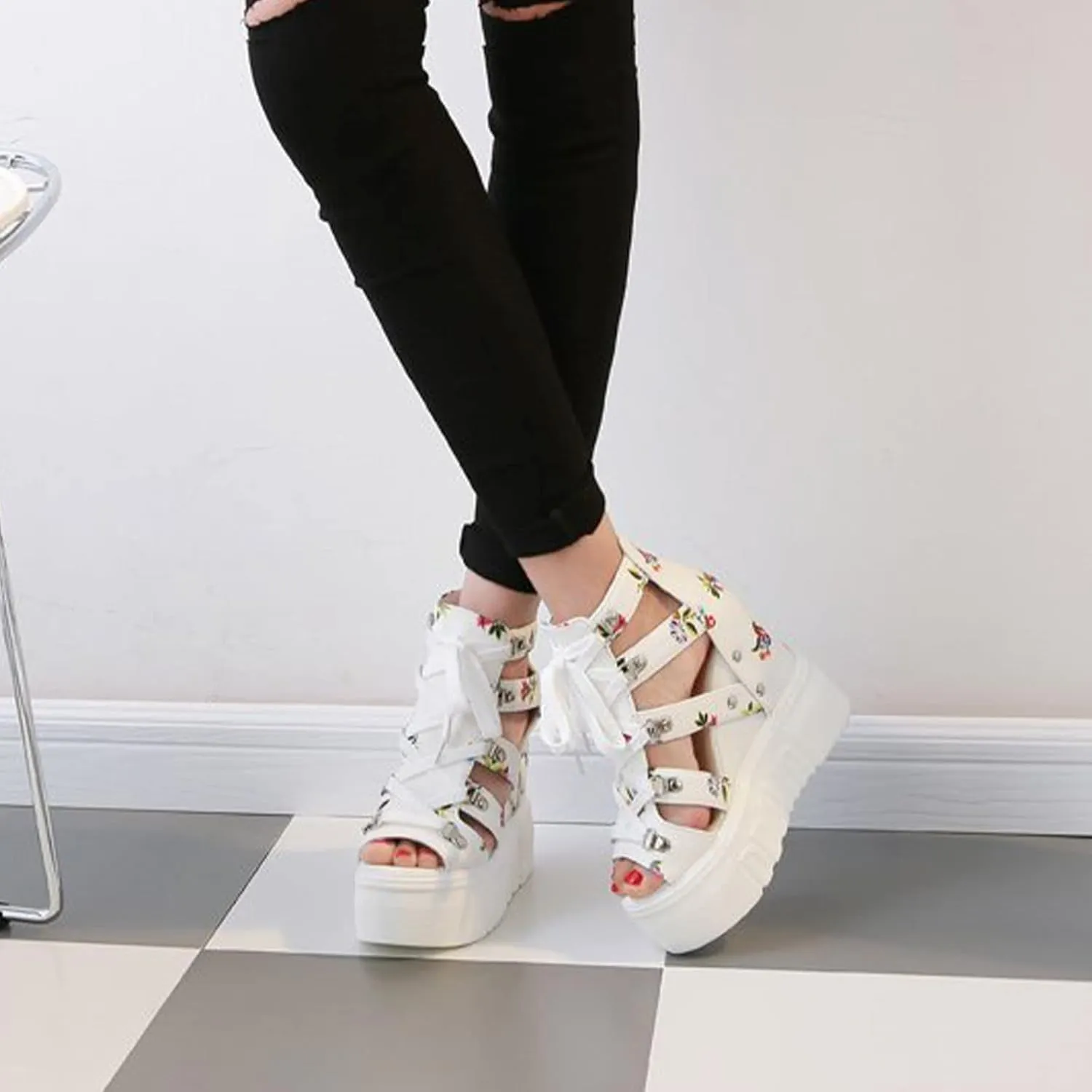 Crepuscute Women's Floral Embroidery Fish Mouth Platform Wedge Sandals Open Toe with Strap Breathable Non-Slip Sexy Bohemia Casual Summer Cage Dress Shoes
