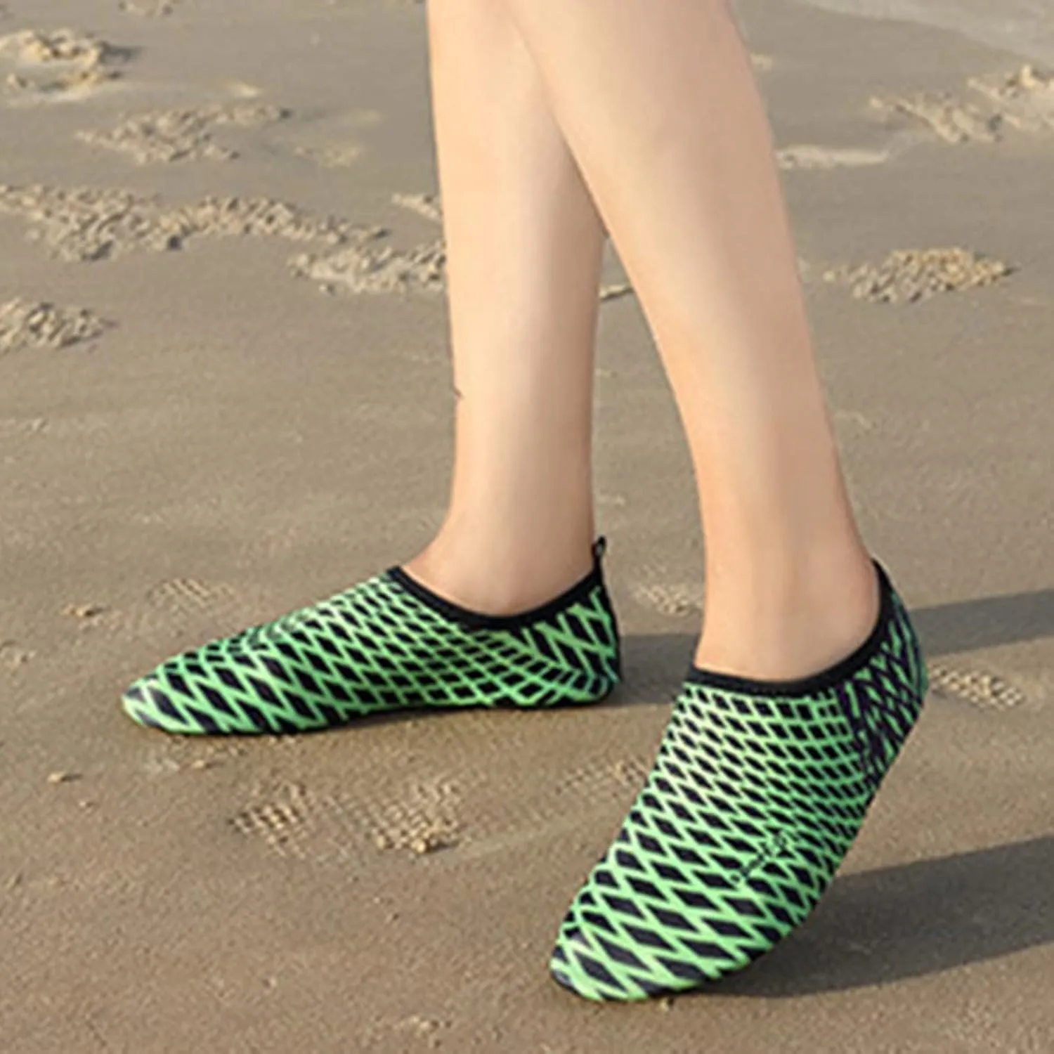 Water Shoes for Women Men Quick Dry Barefoot Swim Beach Pool Aqua Socks Non Slip Outdoor Hiking Surf Kayaking Yoga Sports Shoes
